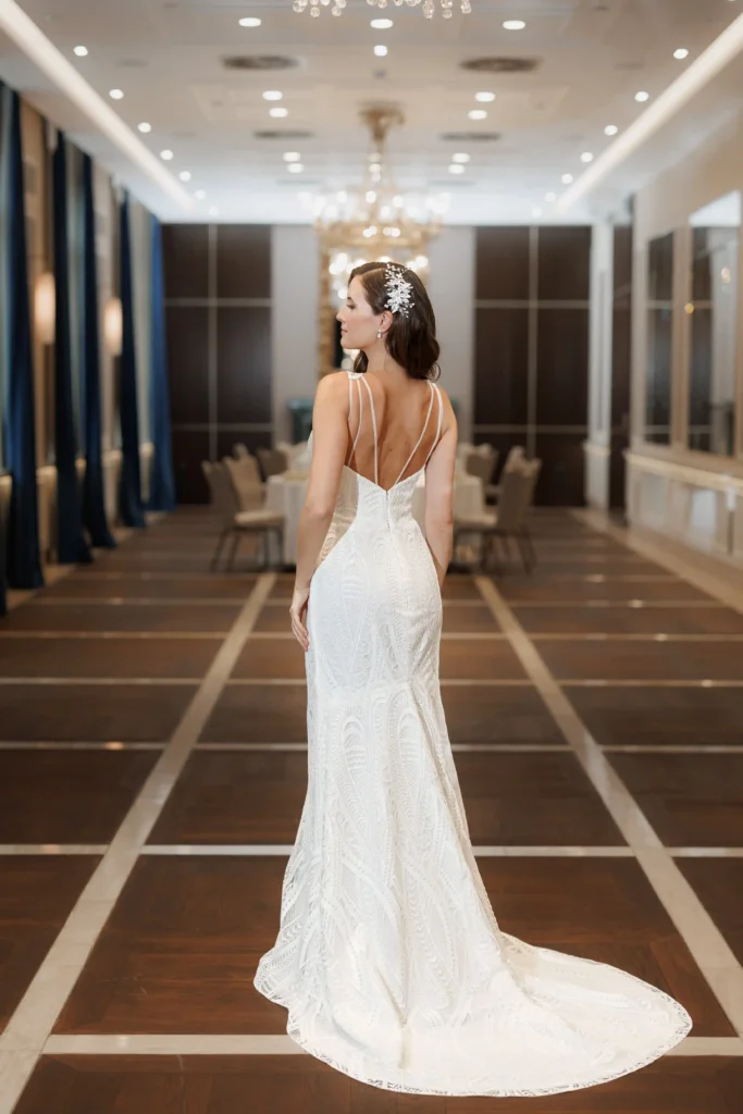 Esküvői ruha Akvamarin 2