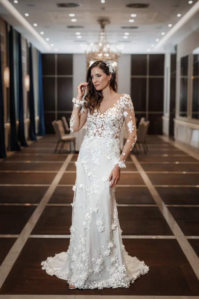 Esküvői ruha Achát