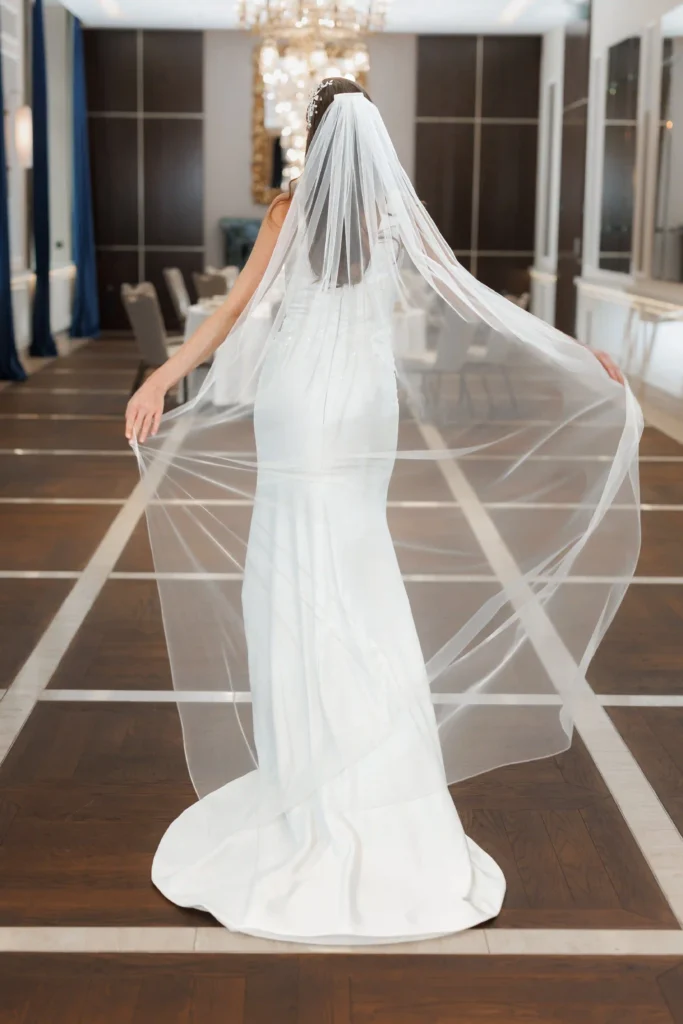 Esküvői ruha Almandin 4