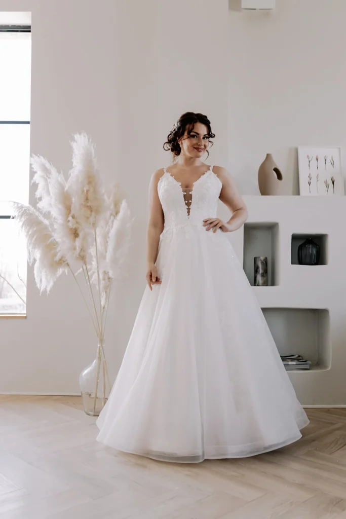 Esküvői ruha Amarilis 2